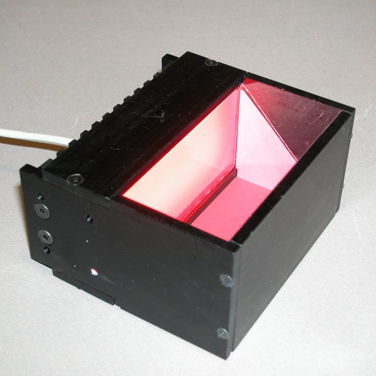 3-304-000-axial-light-red