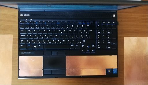 laptop-keztarto